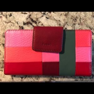 NWOT Fossil Patchwork Wallet